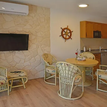 Nature Forever Apartamento Maslinica